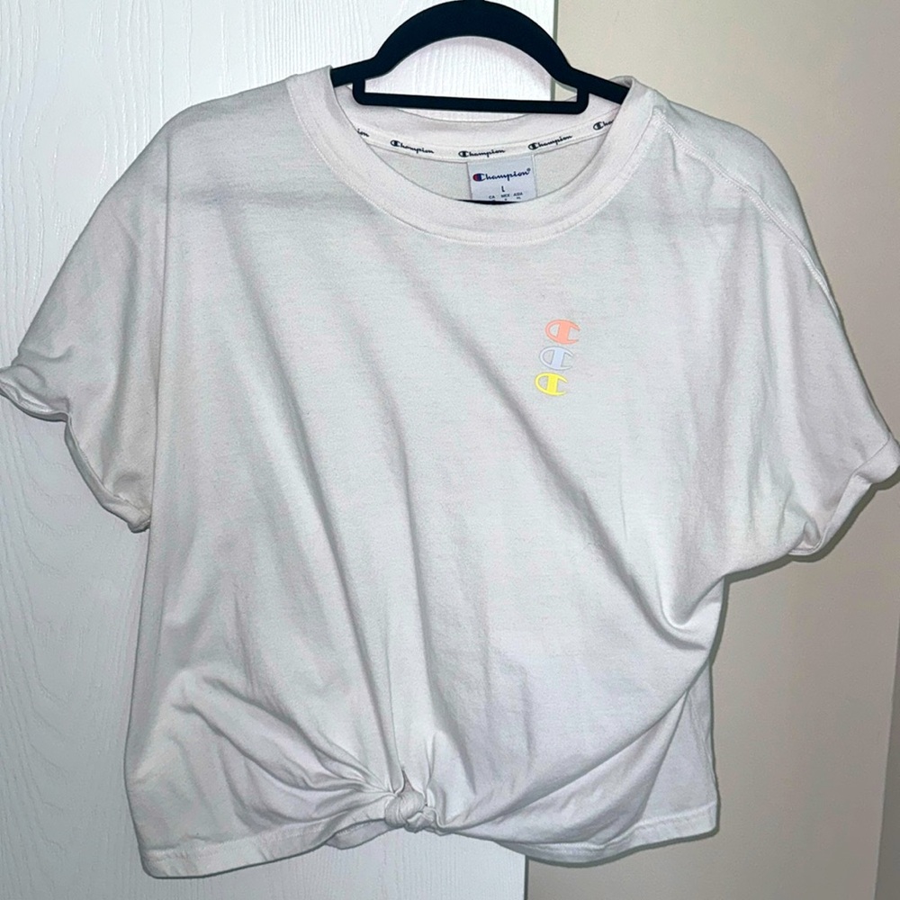 Champion T-shirt w/ Tie Front